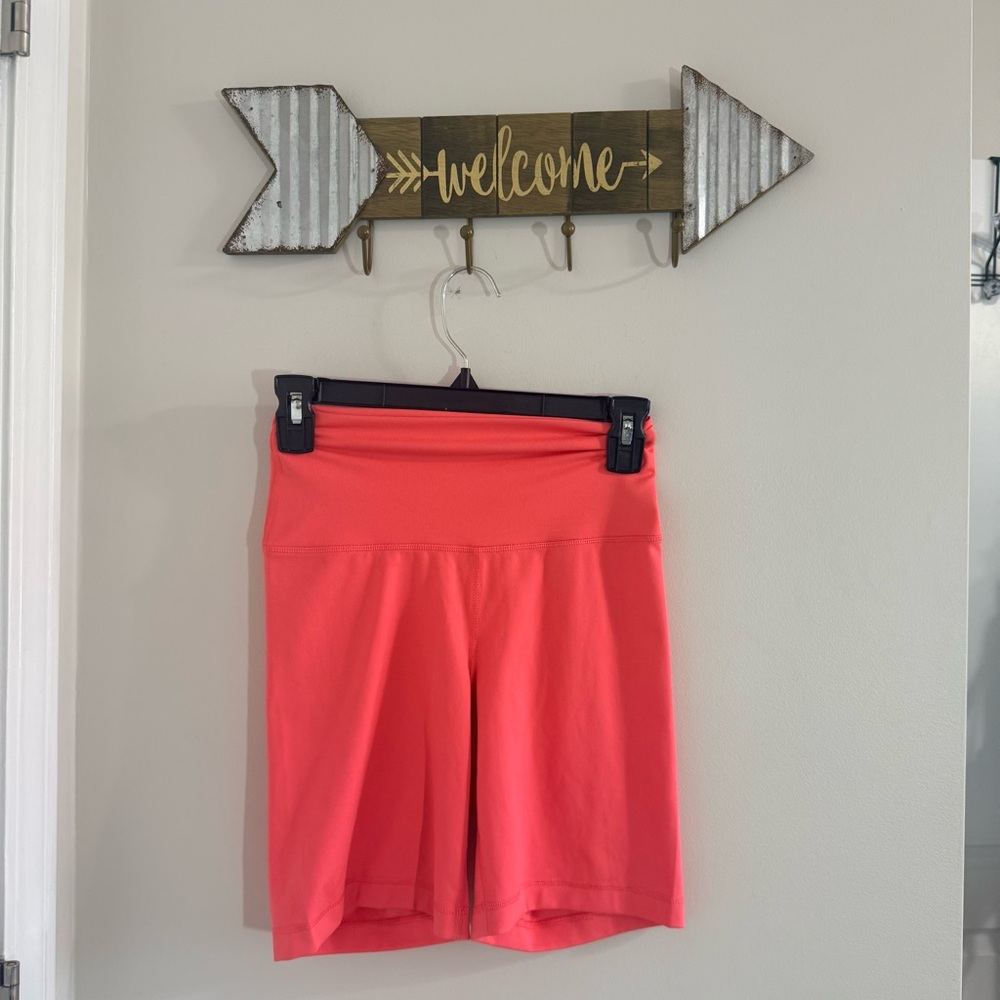 Yogalicious Lux High-Waist Coral Active Bike Shorts Size Small 7”